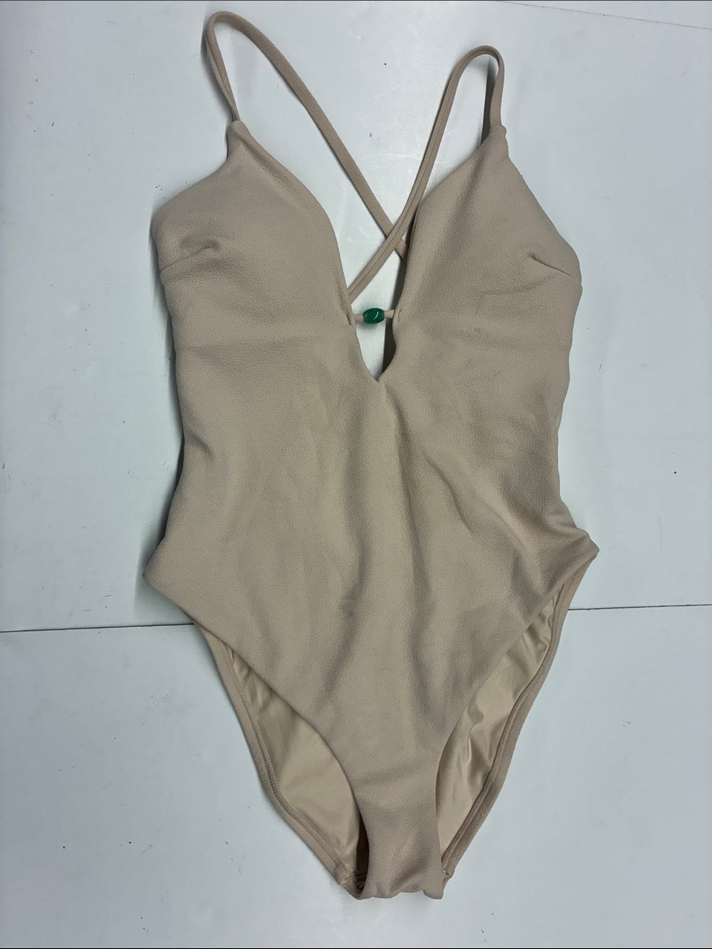 NEW Shade & Shore V-Neck One-Piece Swimsuit with Crisscross Straps Size Medium